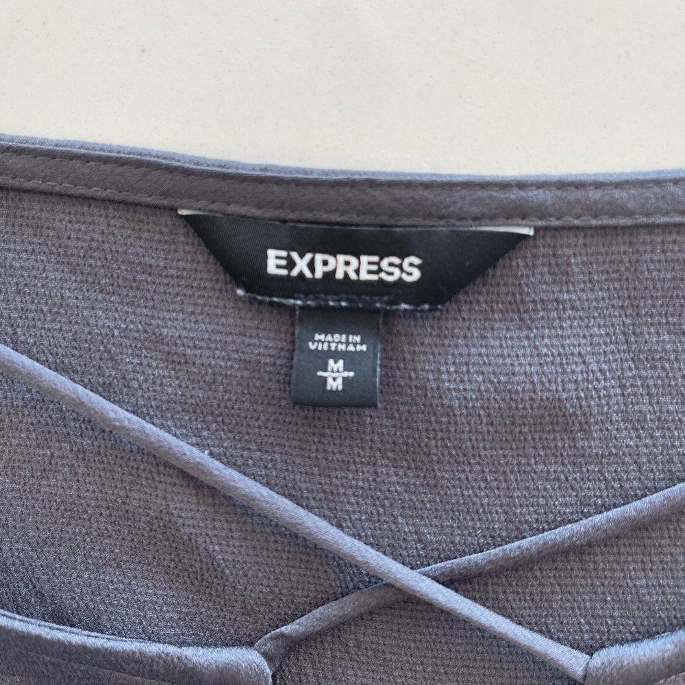 Express Top - Picture 3 of 3